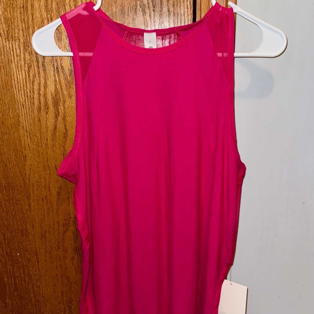 Lululemon Athletica Fuchsia Tank Top